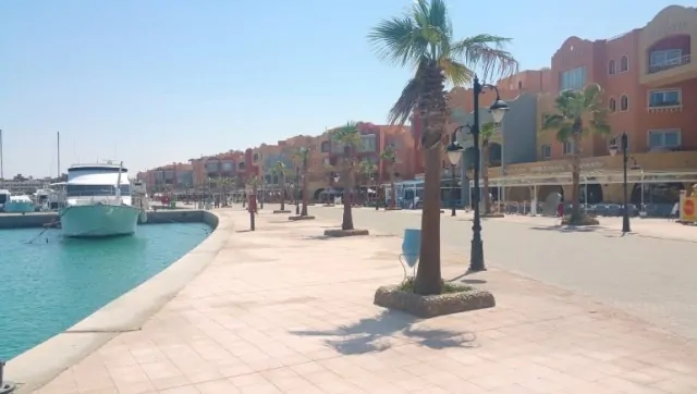 Holiday-Rentals-Close-To-The-New-Marina-in-Hurghada-Free-WIFI-www.apartmentsinhurghada.com-10 Holiday Rentals Close To The New Marina in Hurghada - Free WIFI - Book Online at www.apartmentsinhurghada.com
