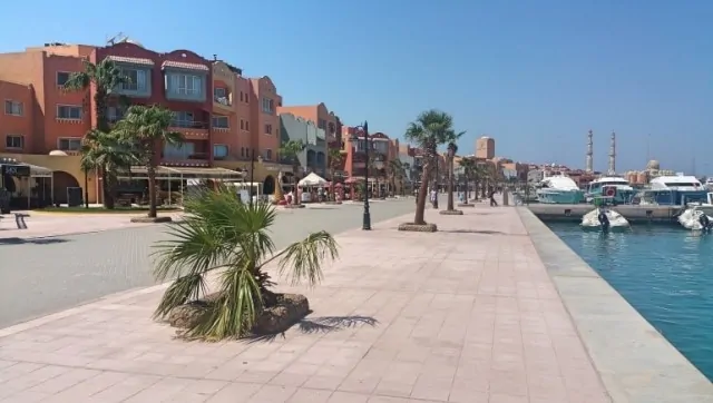 Holiday-Rentals-Close-To-The-New-Marina-in-Hurghada-Free-WIFI-www.apartmentsinhurghada.com-17 Holiday Rentals Close To The New Marina in Hurghada - Free WIFI - Book Online at www.apartmentsinhurghada.com