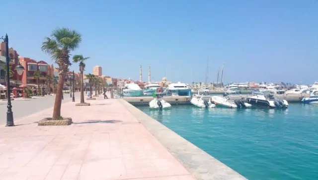 Holiday-Rentals-Close-To-The-New-Marina-in-Hurghada-Free-WIFI-www.apartmentsinhurghada.com-19 Holiday Rentals Close To The New Marina in Hurghada - Free WIFI - Book Online at www.apartmentsinhurghada.com